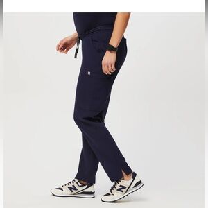 Figs Yola Maternity Skinny Scrub pant